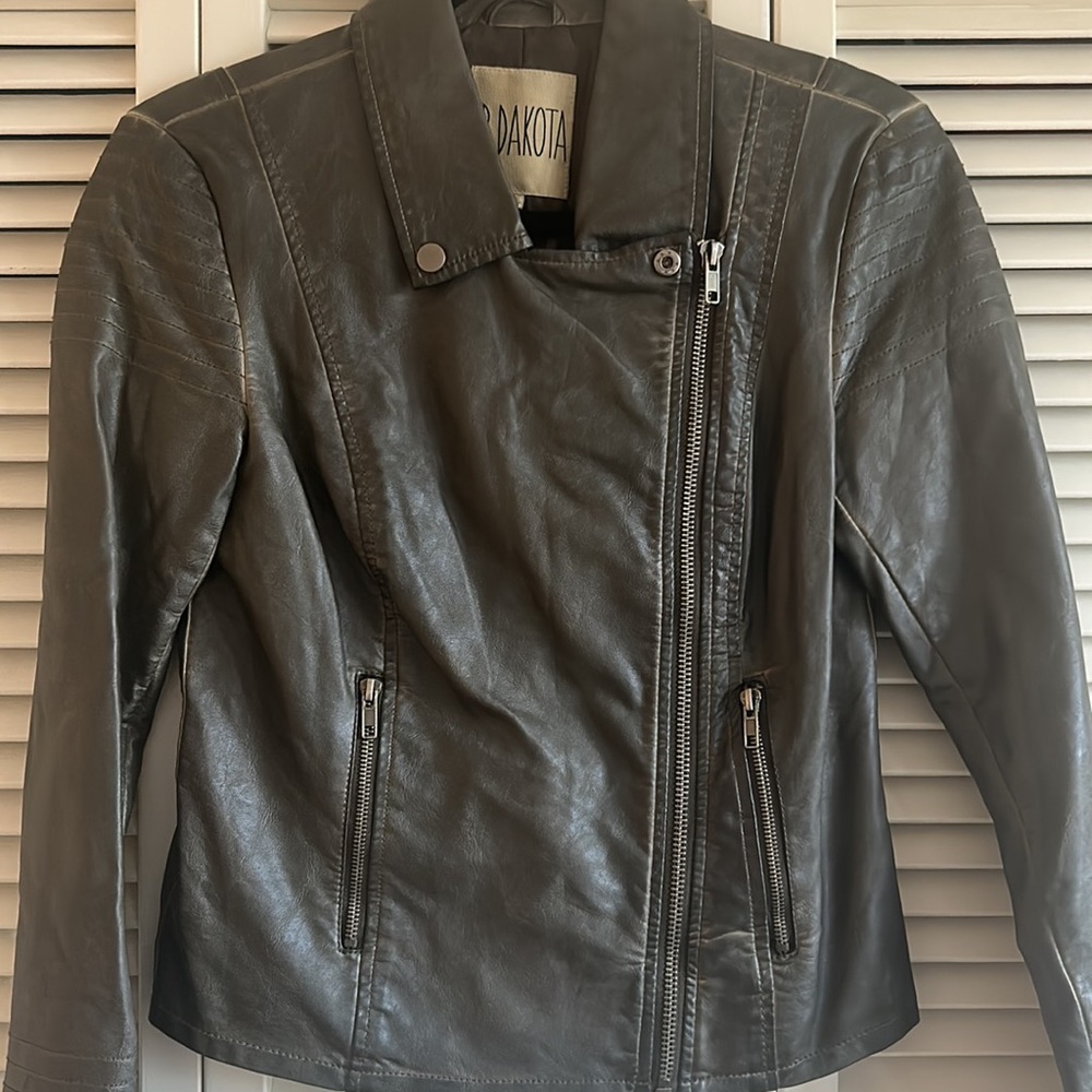 Distressed Leather Jacket - Picture 2 of 3